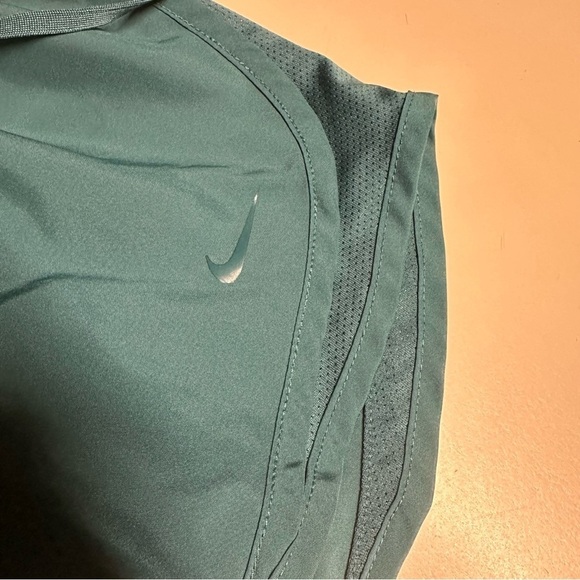 Nike Dri Fit Womens Green Tempo Running Shorts Size XS Athletic - Picture 3 of 8